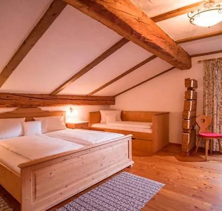 Grosshuberhof Apartman *